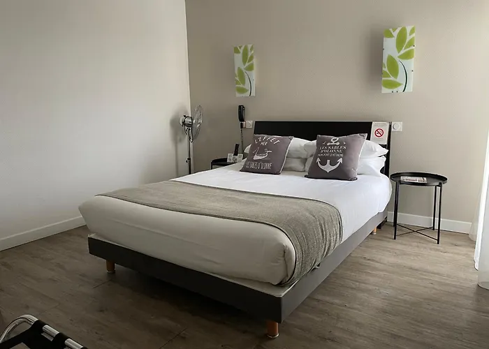 Cit'Hotel Logis Le Chêne Vert